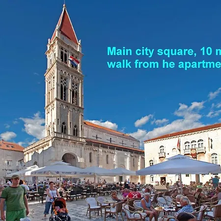 Διαμέρισμα A 3 - Seafront With Balcony 1 Min To