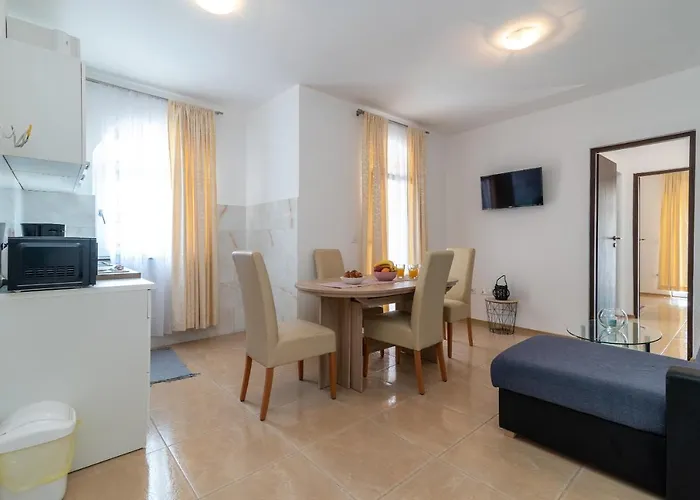 Appartement A3 - Seafront With Balcony 1 Min To *