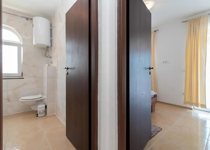 Appartement A3 - Seafront With Balcony 1 Min To Trogir