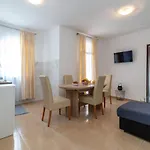 Appartement A3 - Seafront With Balcony 1 Min To *