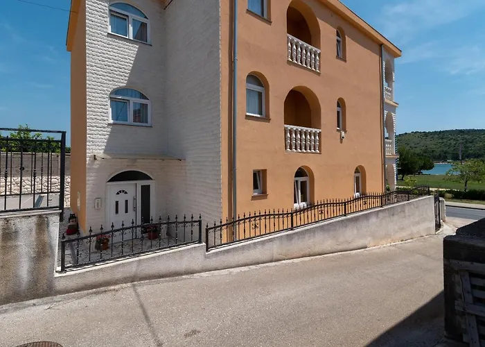 Appartement A3 - Seafront With Balcony 1 Min To *